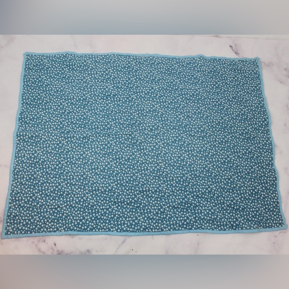 🥳SALE🥳Vintage handmade baby blanket quilt - Picture 4 of 11